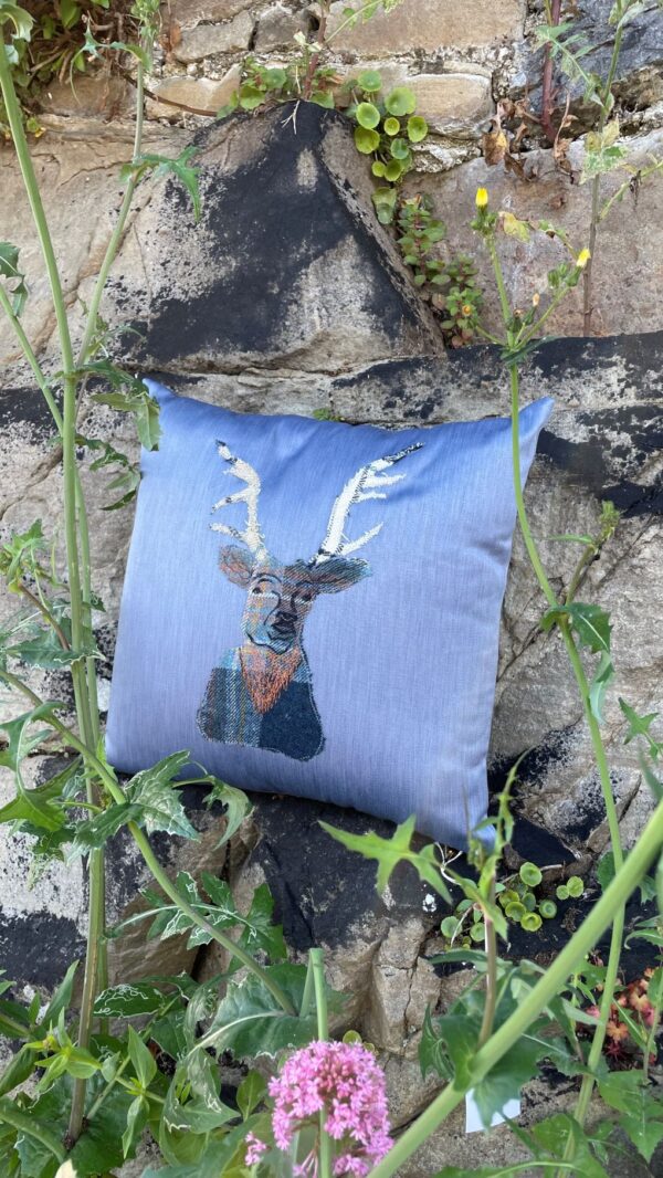 Cushion Stag Head